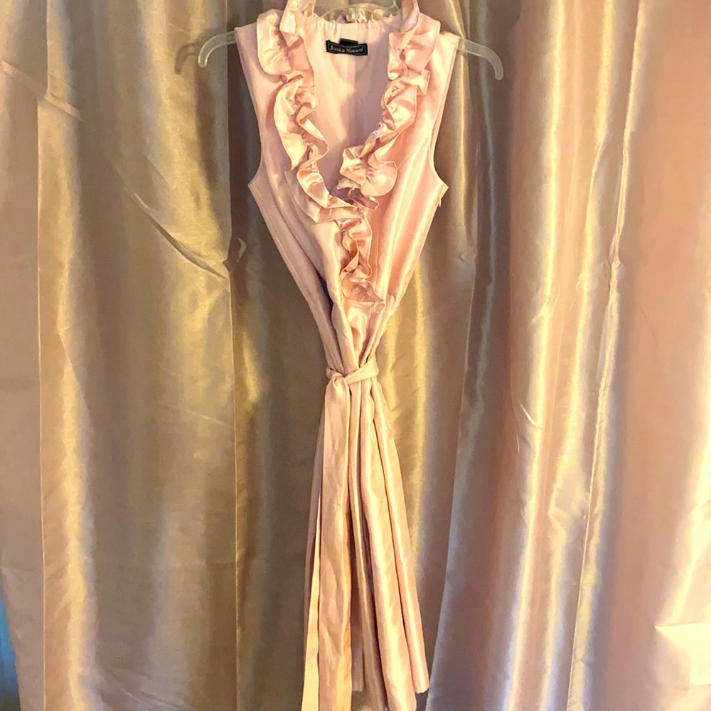 Stunning Jessica Howard dress!! ( size 6 women’s) 🎀